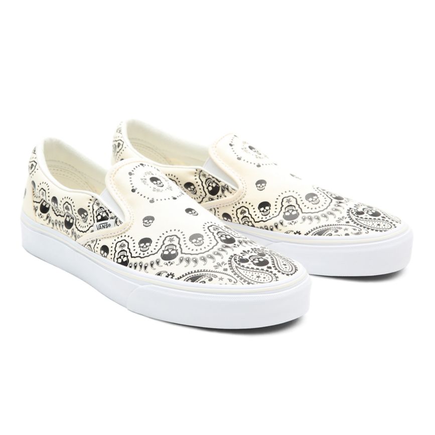 White Vans Bandana Classic Slip-On Shoes | VN823A6CR02